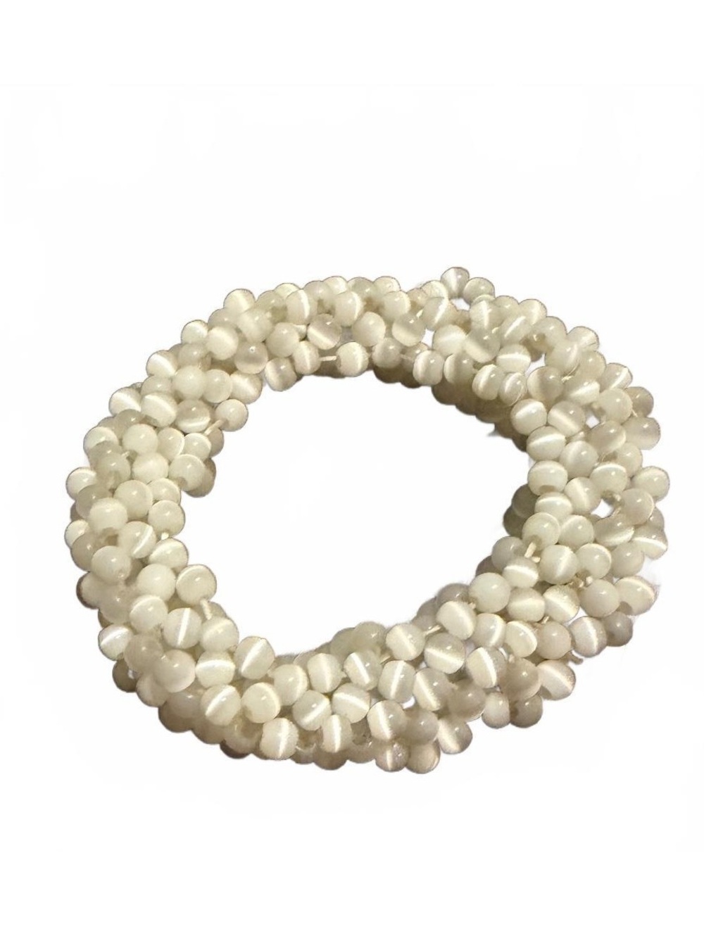 White beaded stretch bracelet